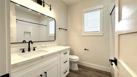 3414 Ursuline Galveston TX 77550