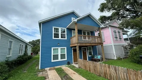3414 Ursuline Galveston TX 77550