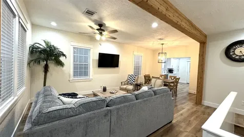 3414 Ursuline Galveston TX 77550