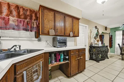 12337 Kayla Lane Galena Park TX 77015