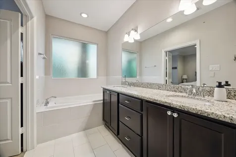 615 W 24th Street Houston TX 77008