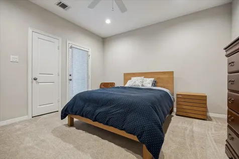 615 W 24th Street Houston TX 77008