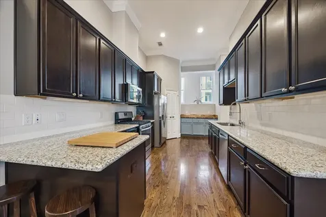 615 W 24th Street Houston TX 77008