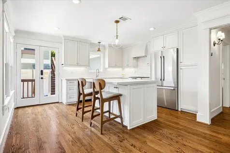 816 W Cottage Street Houston TX 77009