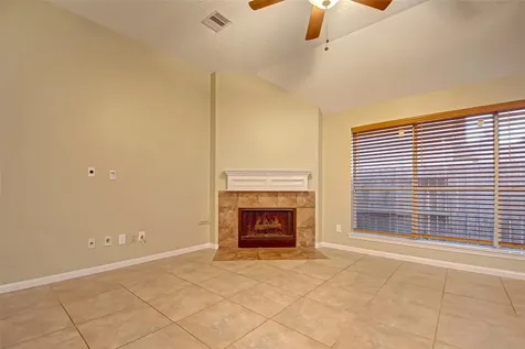 4611 Summer Lakes Sugar Land TX 77479