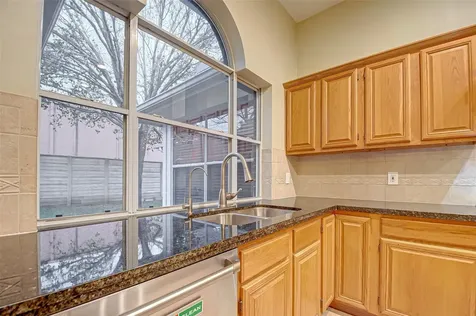 4611 Summer Lakes Sugar Land TX 77479