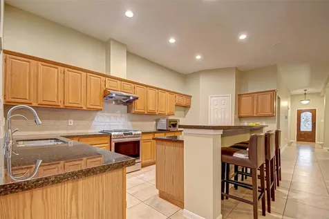 4611 Summer Lakes Sugar Land TX 77479