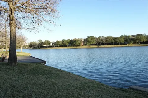 4611 Summer Lakes Sugar Land TX 77479