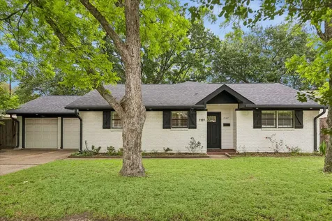 7127 Walkway Street Houston TX 77036