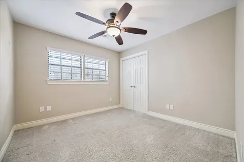 7127 Walkway Street Houston TX 77036