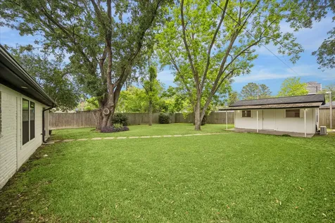 7127 Walkway Street Houston TX 77036