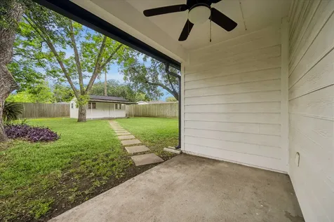 7127 Walkway Street Houston TX 77036