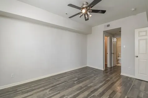6289 Wilcrest Drive 5203 Houston TX 77072