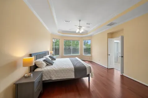 50 E Sundance Circle The Woodlands TX 77382