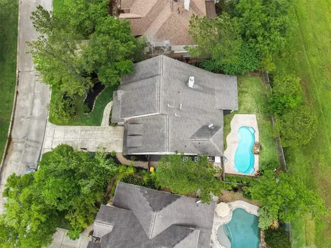 50 E Sundance Circle The Woodlands TX 77382