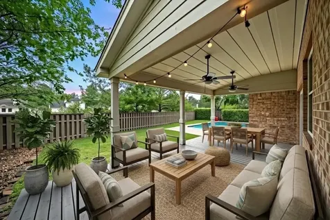 50 E Sundance Circle The Woodlands TX 77382