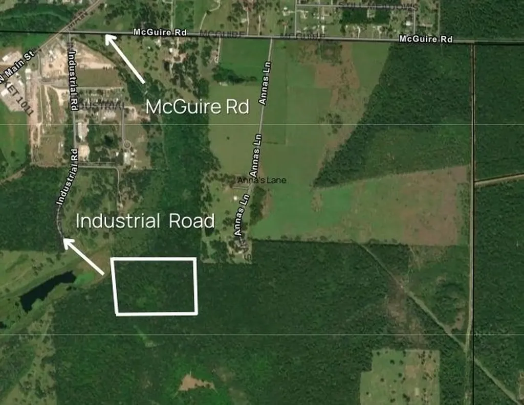 South Of Mcguire Road Liberty TX 77575