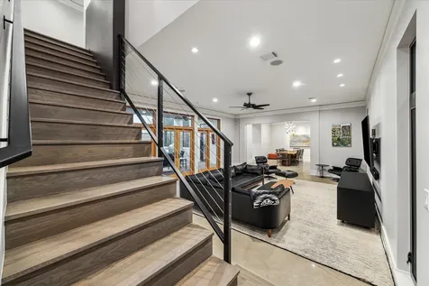 2107 Wroxton Road Houston TX 77005