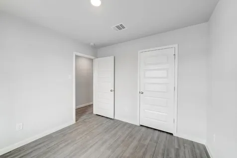 128 Road 5714 Cleveland TX 77327