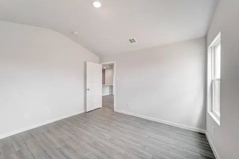 128 Road 5714 Cleveland TX 77327