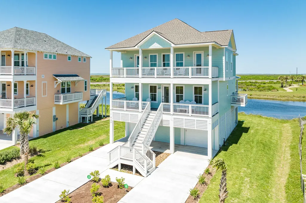 4135 Great Blue Heron Drive Galveston TX 77554
