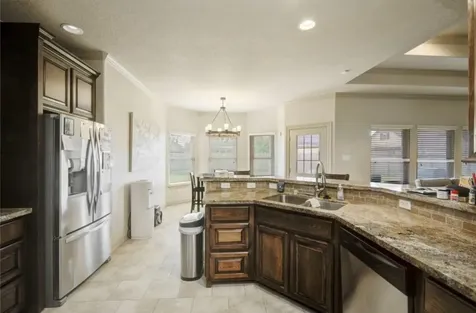 57 Red Maple Court Lake Jackson TX 77566