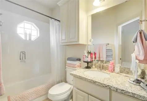 57 Red Maple Court Lake Jackson TX 77566