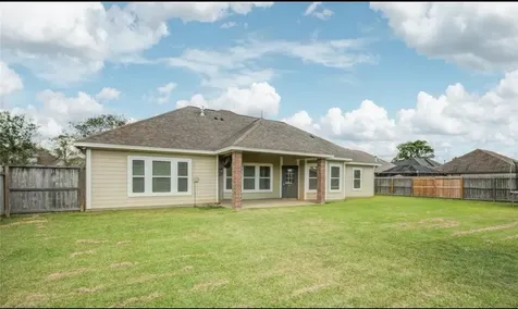 57 Red Maple Court Lake Jackson TX 77566
