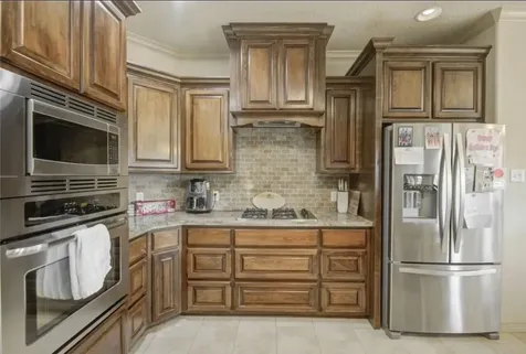 57 Red Maple Court Lake Jackson TX 77566