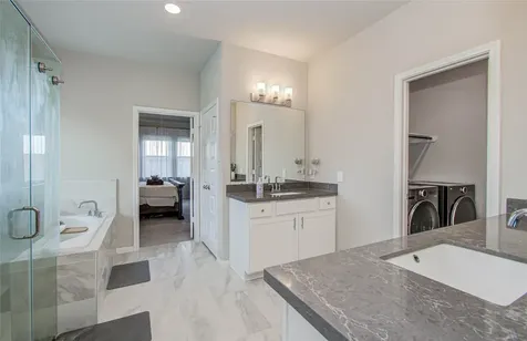 7406 Oakmont Avenue Mont Belvieu TX 77523