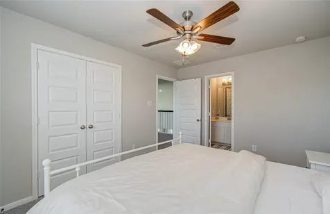 7406 Oakmont Avenue Mont Belvieu TX 77523