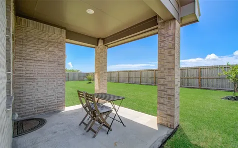 7406 Oakmont Avenue Mont Belvieu TX 77523