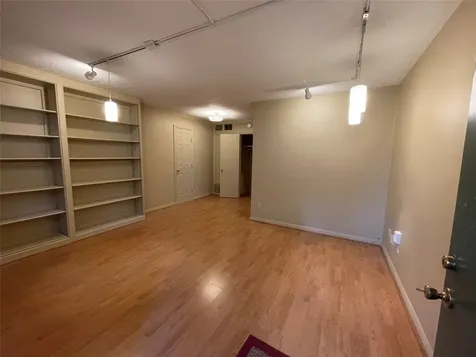 1324 Cortlandt Street 1 Houston TX 77008