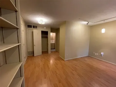 1324 Cortlandt Street 1 Houston TX 77008