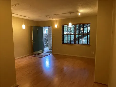 1324 Cortlandt Street 1 Houston TX 77008