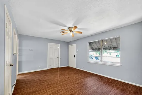 10106 Sierra Drive Houston TX 77051
