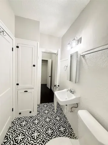 1126 Berthea Street 11 Houston TX 77006
