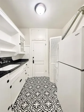 1126 Berthea Street 11 Houston TX 77006