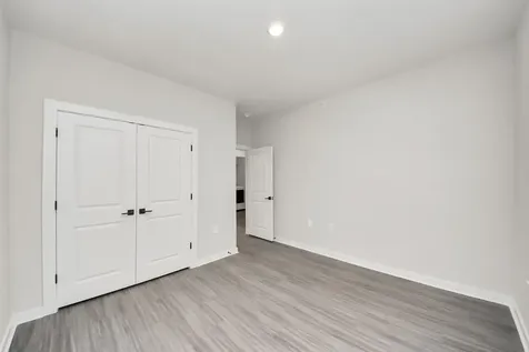 7711 Longmire Road 102 Conroe TX 77304