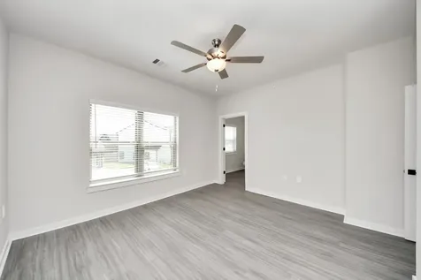 7711 Longmire Road 102 Conroe TX 77304