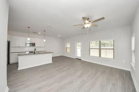 7711 Longmire Road 102 Conroe TX 77304
