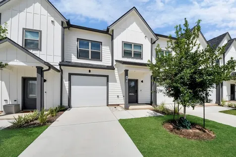 7711 Longmire Road 102 Conroe TX 77304