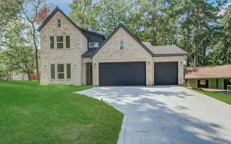1802 Rollingwood Drive Huntsville TX 77340