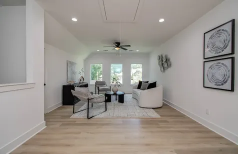 1802 Rollingwood Drive Huntsville TX 77340