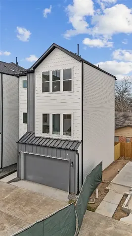 253 De Boll Street Houston TX 77022
