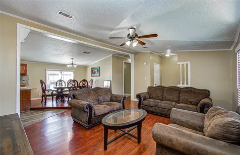 21526 Juliann Alyes Porter TX 77365