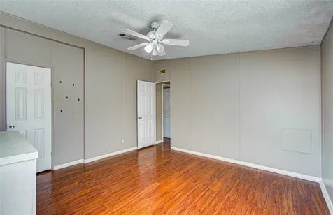 21526 Juliann Alyes Porter TX 77365
