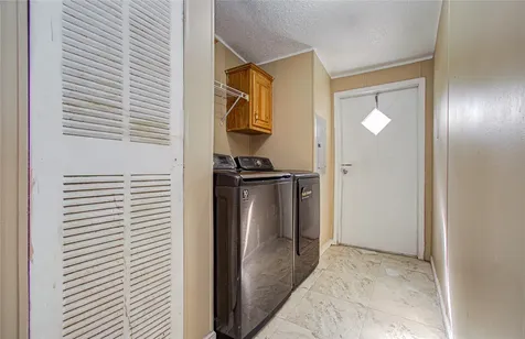 21526 Juliann Alyes Porter TX 77365