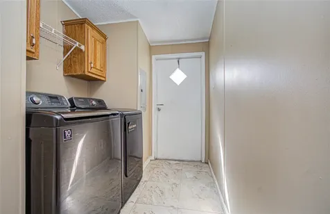 21526 Juliann Alyes Porter TX 77365