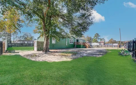 21526 Juliann Alyes Porter TX 77365